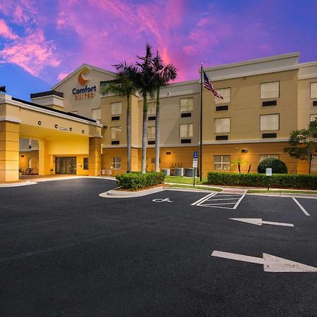 Comfort Suites Vero Beach I-95 Exteriér fotografie